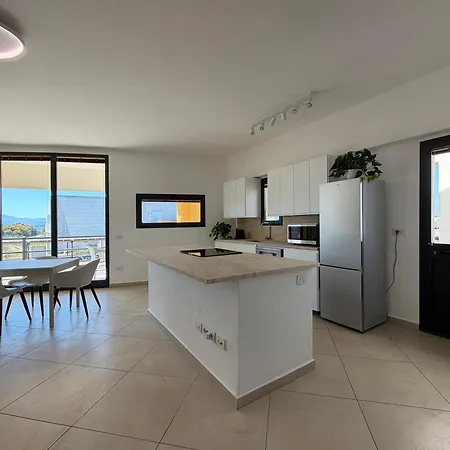Sardinia Modern Όλμπια