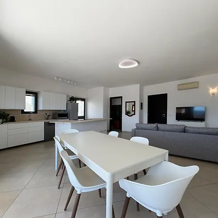 Sardinia Modern Apartment *